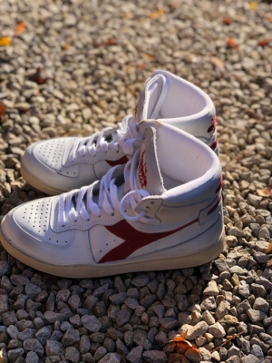 C7114 white/gar